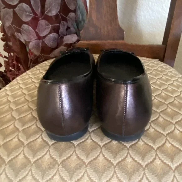 NURTURE Black Patent and Copper Ballet Flats - Picture 4 of 10